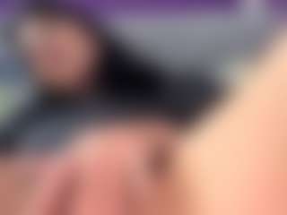 BritneyQuenn18's Live Sex Cam Show