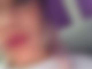 BritneyQuenn18's Live Sex Cam Show