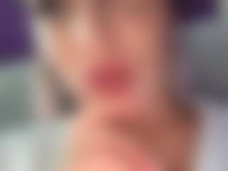 BritneyQuenn18's Live Sex Cam Show