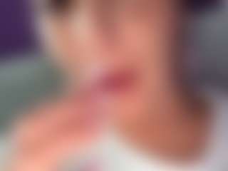 BritneyQuenn18's Live Sex Cam Show