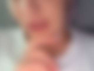 BritneyQuenn18's Live Sex Cam Show