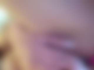 BritneyQuenn18's Live Sex Cam Show