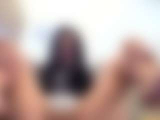 BritneyQuenn18's Live Sex Cam Show