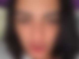 BritneyQuenn18's Live Sex Cam Show