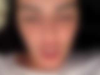 BritneyQuenn18's Live Sex Cam Show