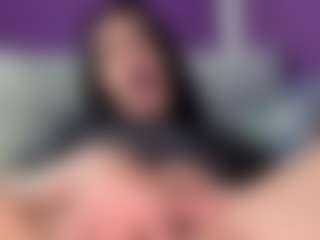 BritneyQuenn18's Live Sex Cam Show