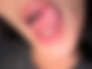 BritneyQuenn18's Live Sex Cam Show