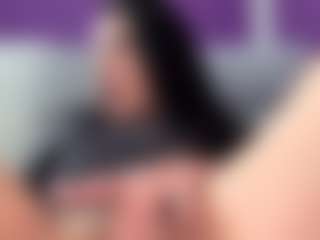 BritneyQuenn18's Live Sex Cam Show