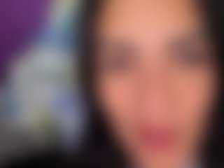 Live cam show with BritneyQuenn18 - Dirty on Camsoda