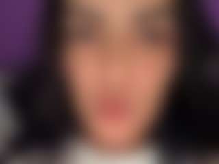 BritneyQuenn18's Live Sex Cam Show