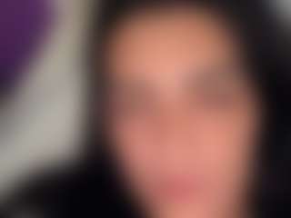 BritneyQuenn18's Live Sex Cam Show