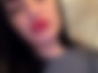 Live cam show with BritneyQuenn18 - Spank Mature on live.xbliss.ai