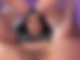 BritneyQuenn18's Live Sex Cam Show