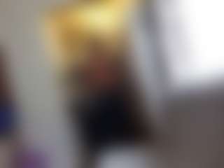 Live cam show with BritneyQuenn18 - Anal Teen (18+) on Streamer API