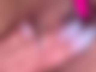BritneyQuenn18's Live Sex Cam Show
