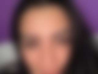 Live cam show with BritneyQuenn18 - Dildo Mature on Cam Slut