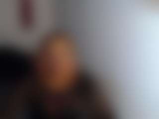 Live cam show with Geicer - Middle Aged on Milfs Live