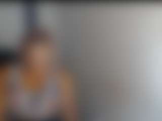 Live cam show with Geicer - Striptease MILF on liverealitysex.com