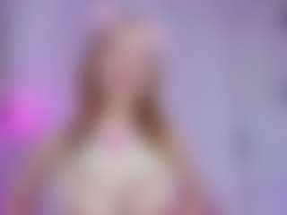 Live cam show with WildDestiny - Twerk on Dolls Live