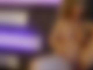 Live cam show with foxxy-milf - Role Play on Dolls Live