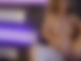 Live cam show with foxxy-milf - Joi on SxyPornLive