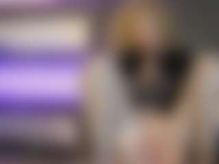 foxxy-milf's Live Sex Cam Show