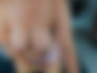 Juliamillss's Live Sex Cam Show