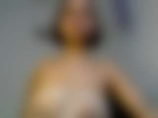 Live cam show with Keyli Sweet - Colombia on Camsoda