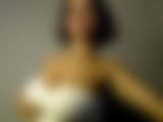 Live cam show with keylisweet - Brown Hair Petite on Mixed Magazine Live
