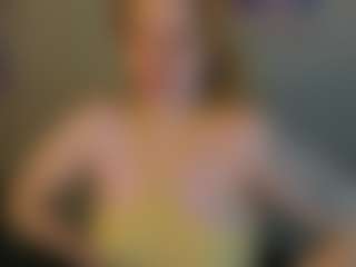 Live cam show with Michele - Curvy on boobsie.com