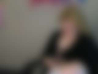 Live cam show with Michele - Teen (18+) on Nude Live Now
