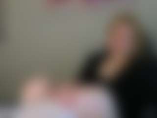 Live cam show with Michele - Asshole on milfzrlive.com