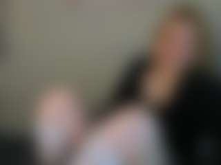 Live cam show with Michele - Curvy on numayanayam.club