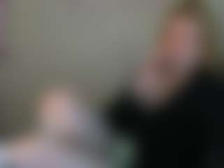 Live cam show with Michele - Blonde Hair on xDating
