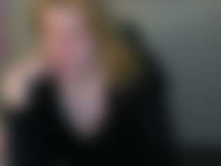 Live cam show with Michele - Massage on EXY