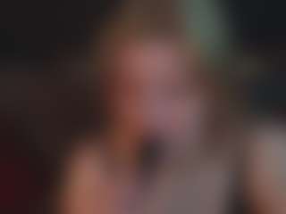 Live cam show with Michele - Shaved Pussy on CSO-WL