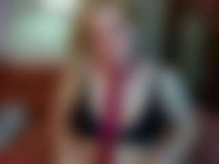 Live cam show with Michele - Squirt Blonde Hair on SmokeAndPoke