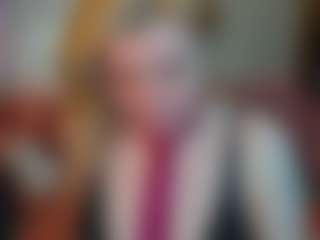 Live cam show with Michele - Sweet on AdultVida.com