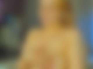 Live cam show with Michele - Big Tits on StripNow