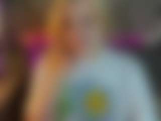 Live cam show with Michele - Green Eyes on AdultVida.com