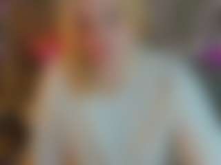 Live cam show with Michele - Sweet on AdultVida.com