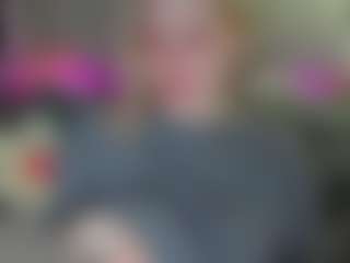 Live cam show with Michele - Blonde Hair on Streamer API