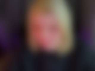 Live cam show with Michele - Green Eyes on AdultVida.com