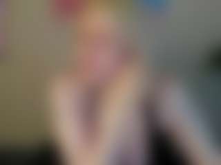 Live cam show with Michele - Spank on 1on1-livenow