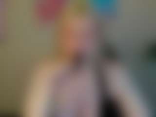 Live cam show with Michele - Dildo Or Vibrator on CamSextacy