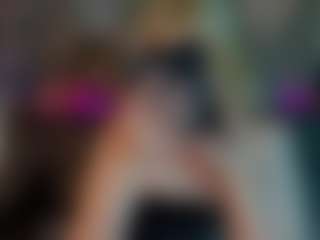 Live cam show with Michele - Squirt on Camsoda
