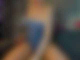 Live cam show with Michele - Ass Bouncing on Dolls Live
