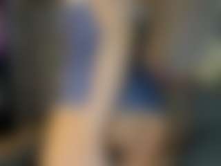 Live cam show with Michele - Blonde Hair Shaved Pussy on Camming Site
