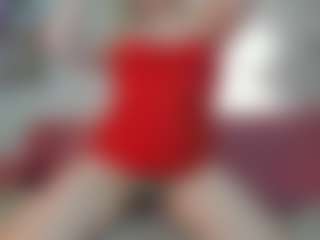 Live cam show with Michele - Blonde Hair Dildo on TeamSkeetLive