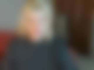 Live cam show with Michele - Dirty Talk on liverealitysex.com